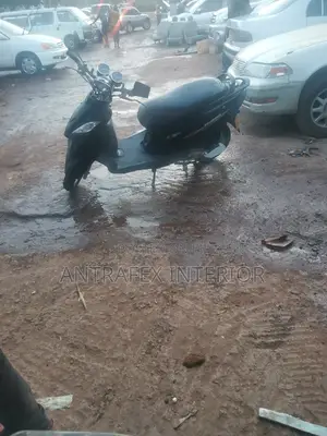 TVS HLX 125 2018 Black