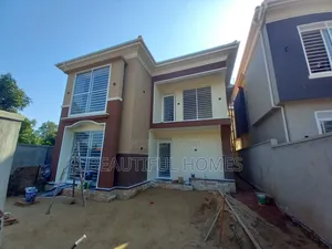 Furnished 4bdrm Duplex in Kira Town for sale
