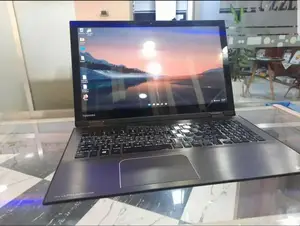 Laptop Toshiba Portege A30 4GB Intel Celeron SSD 128GB