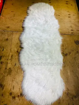 Fur Mats in White
