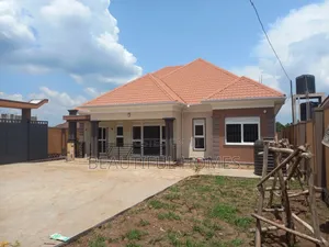 Furnished 4bdrm House in Kira for sale