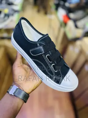 Classic Black Unisex Designer Fashion Low All-Star Sneakers