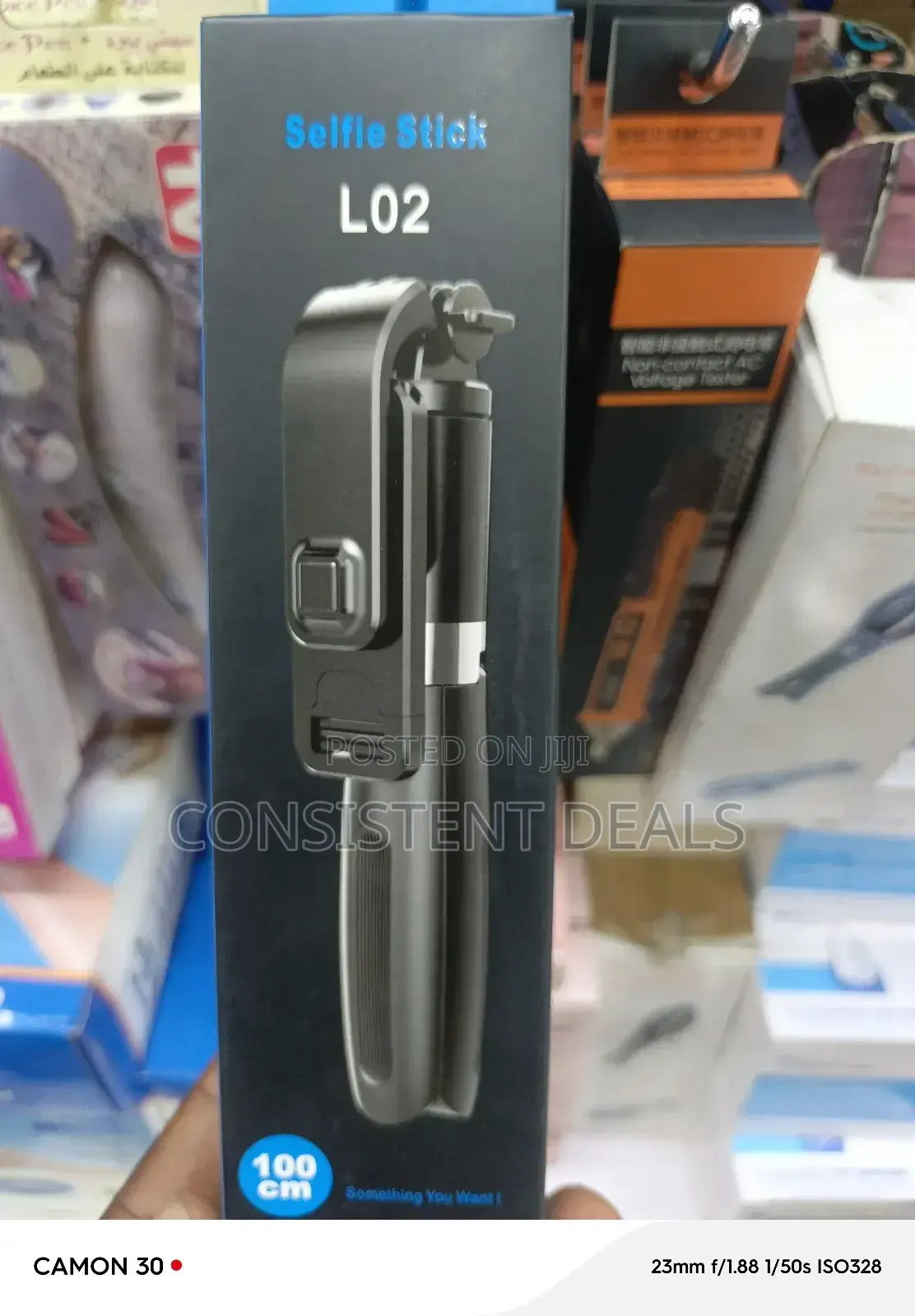 Multifunctional Wireless Selfie Stick