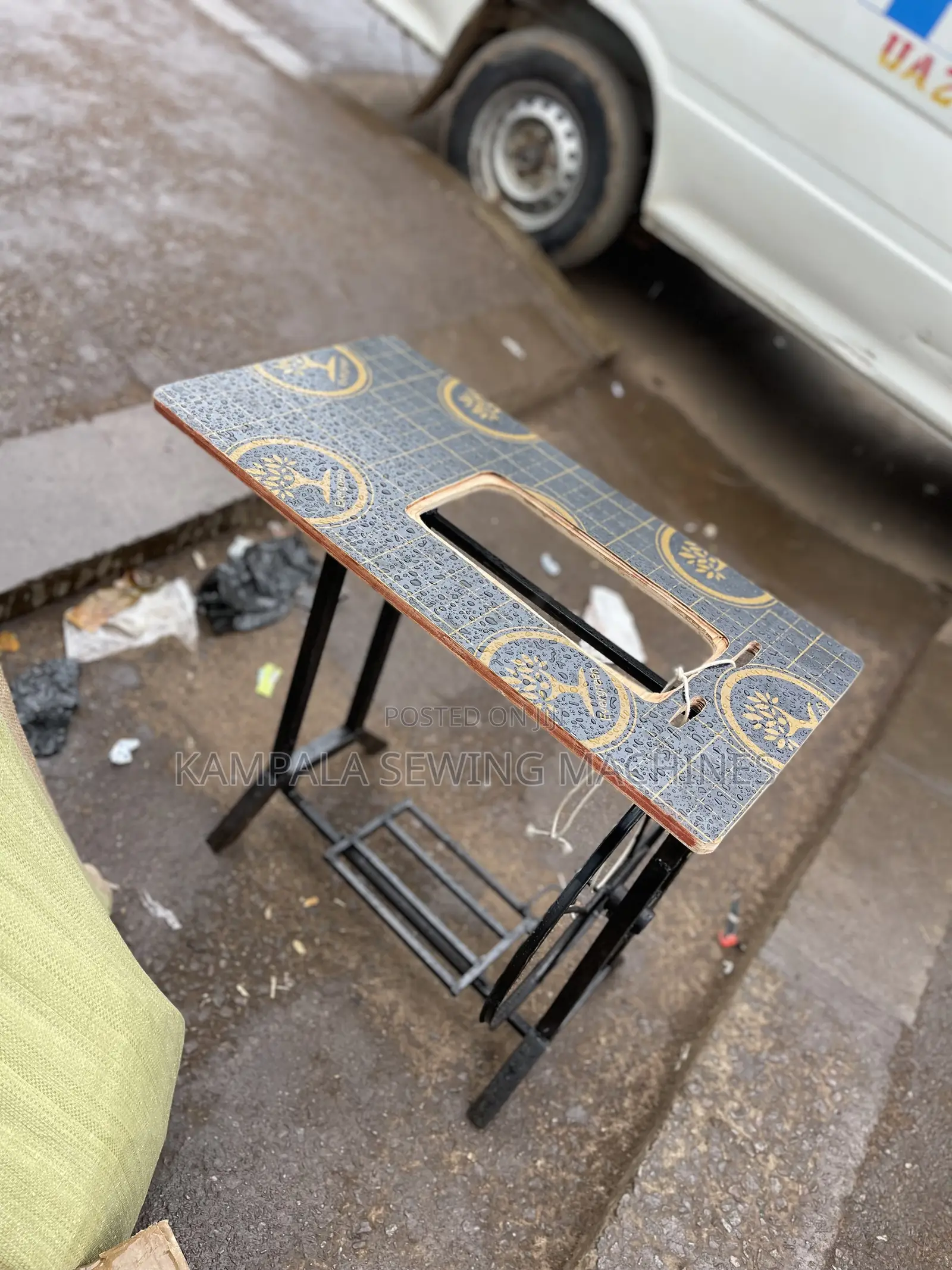 New Stand for Sewing Machines Resistant to Water