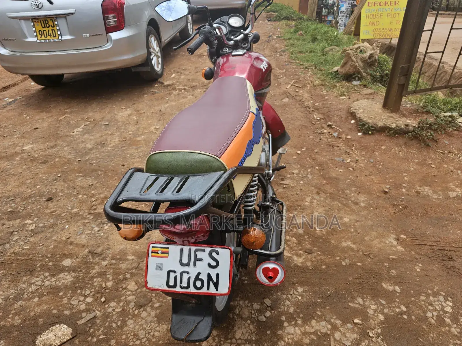 TVS HLX 125 2023 Red
