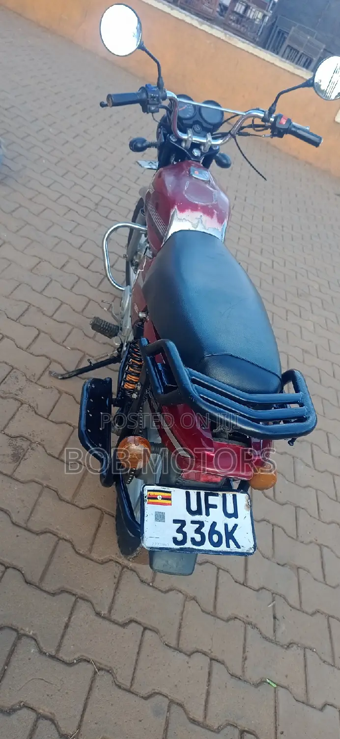 Bajaj Boxer 2021 Red