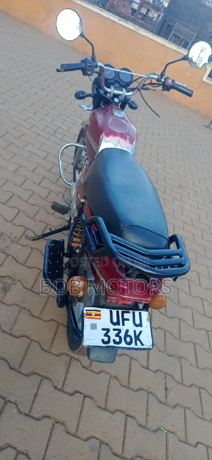 Bajaj Boxer 2021 Red