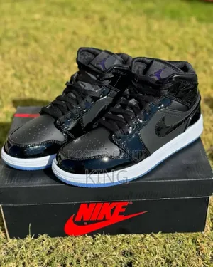 Real Jordan 1 Mid Se Sneakers