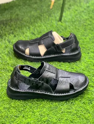 Men’S Summer Thick Soled Hollow Out Clarks Leather Sandals