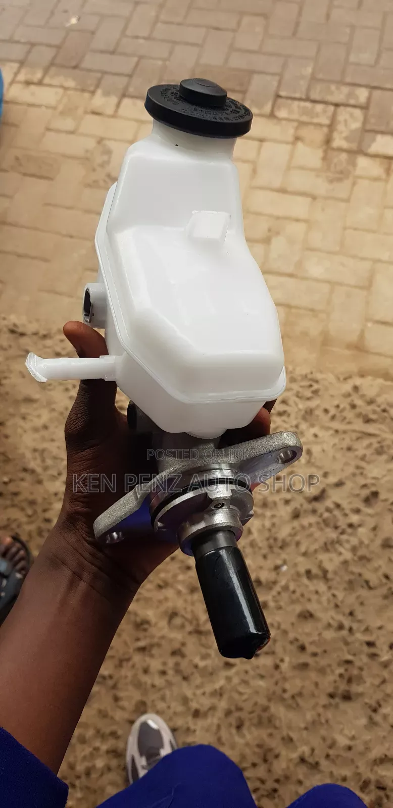 Master Cylinder for Noah Voxy 2010