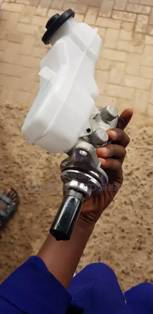 Master Cylinder for Noah Voxy 2010