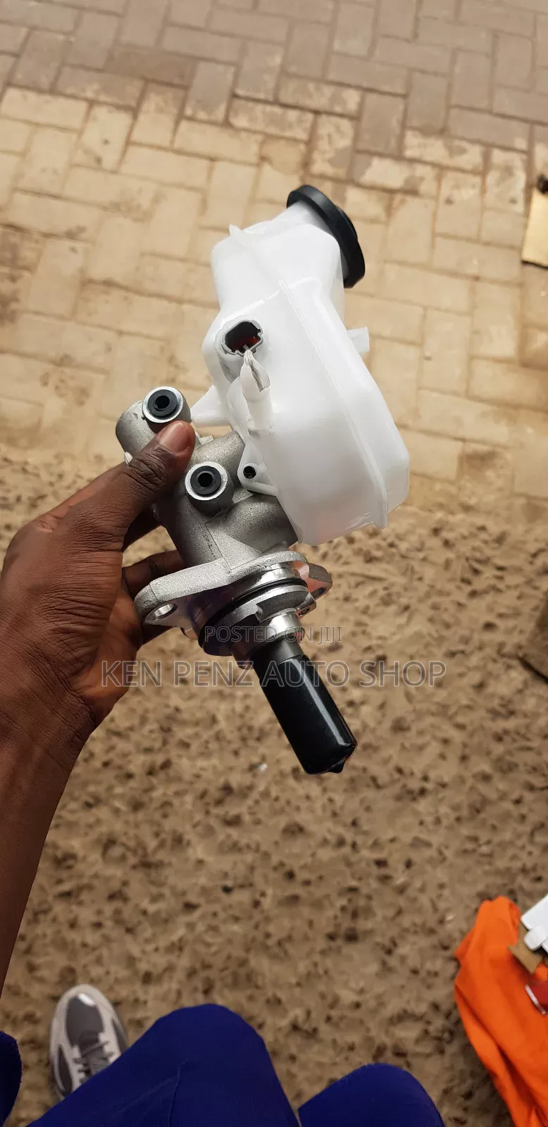 Master Cylinder for Noah Voxy 2010