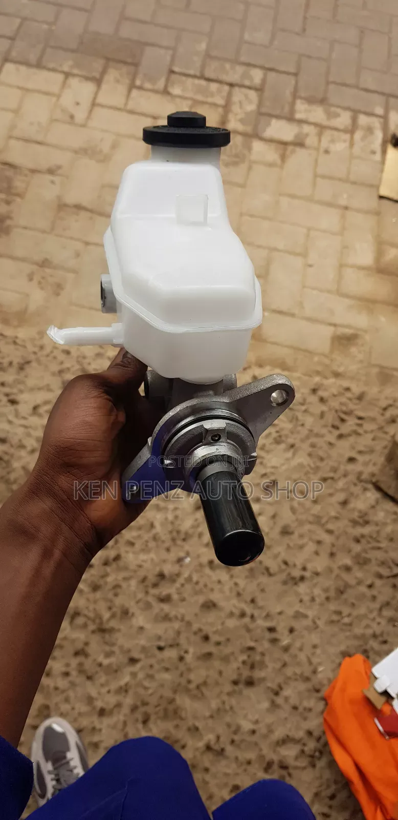 Master Cylinder for Noah Voxy 2010