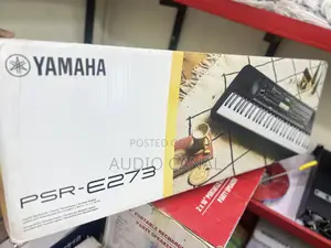 PSR —E273 Yamaha Digital Keyboard