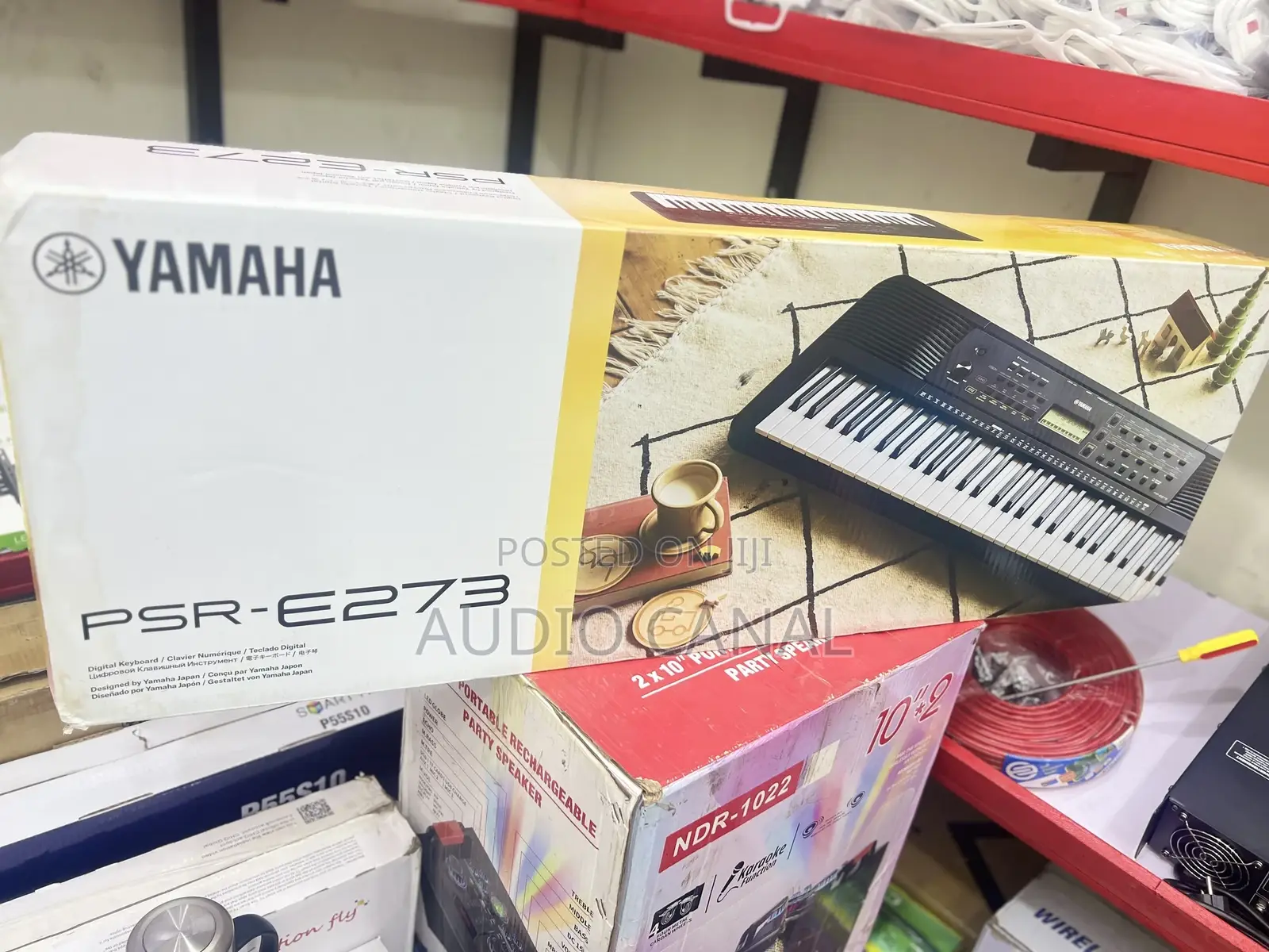 PSR —E273 Yamaha Digital Keyboard