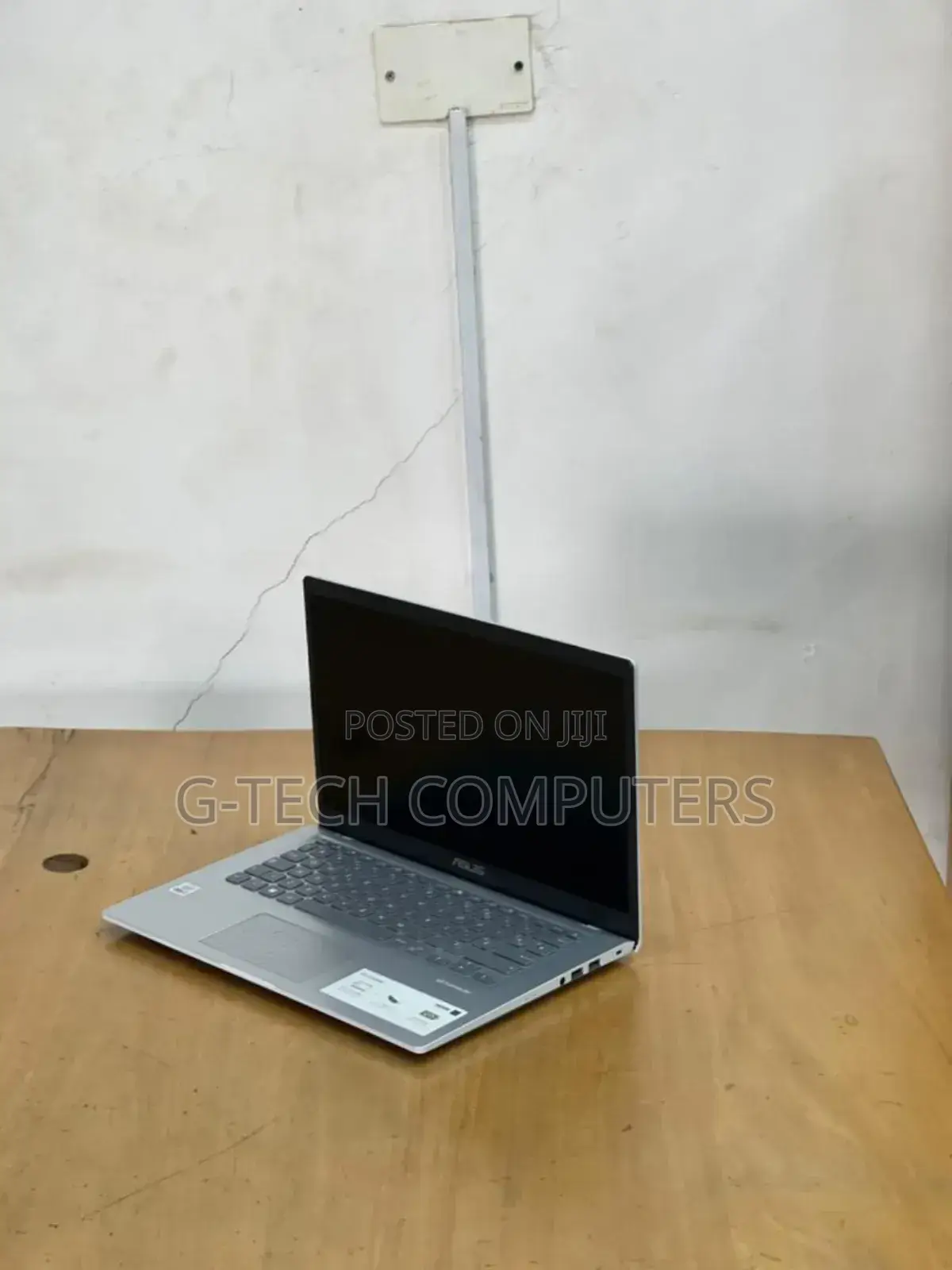 New Laptop Asus X451CA 8GB Intel Core I7 SSD 256GB