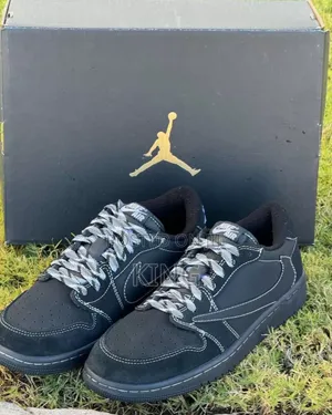 Elite Jordan 1 Low Travis Scott' Black Phantom