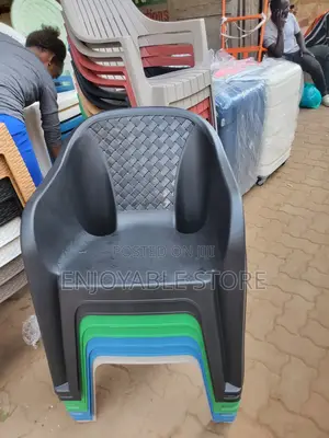 Salon Plastic Chairs