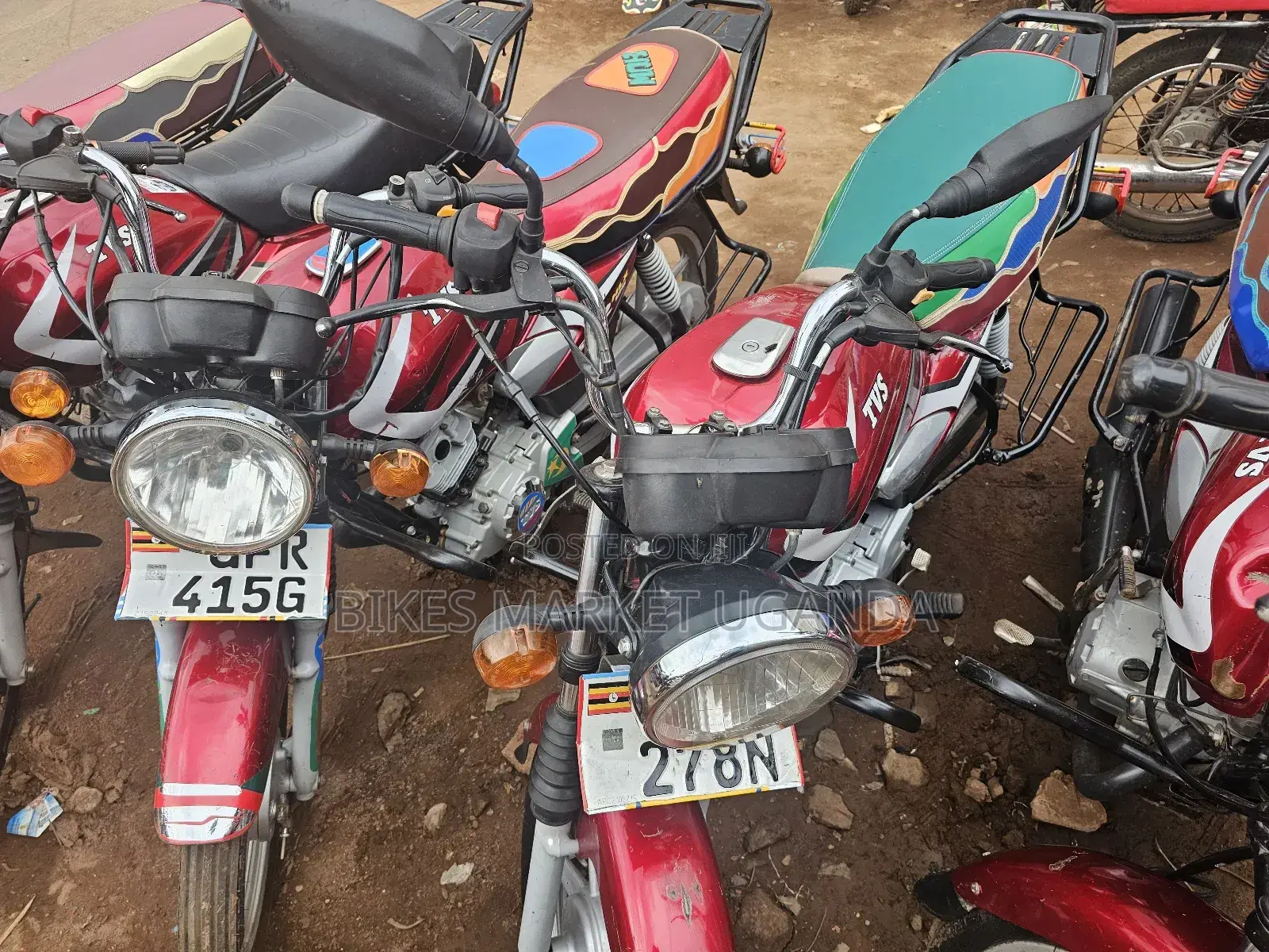 TVS HLX 125 2022 Red