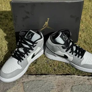Legit Jordan 1 Mid Light "Smoke Grey"