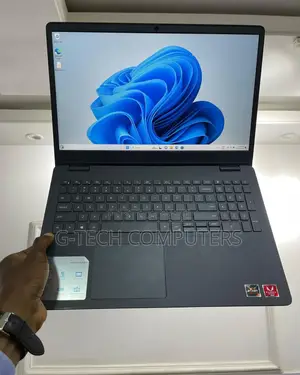 New Laptop Dell Inspiron 3541 8GB AMD Ryzen 5 SSD 512GB
