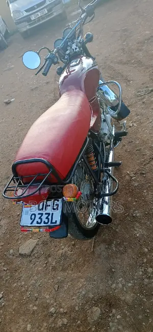 Bajaj Boxer 2021 Red