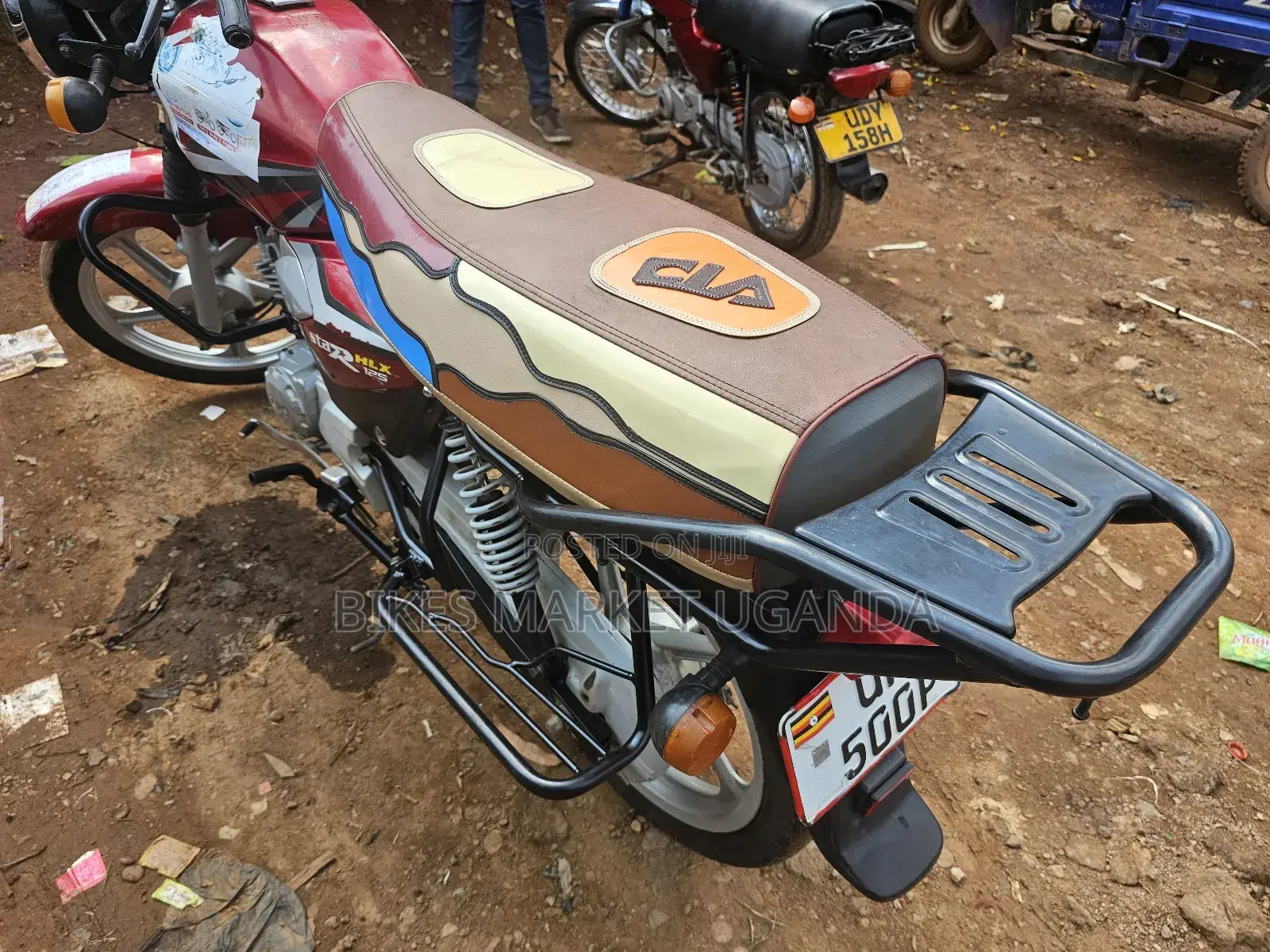 TVS HLX 125 2022 Red