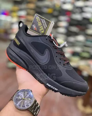 Luxy Nike Zoom Gore Tex Black Sneakers