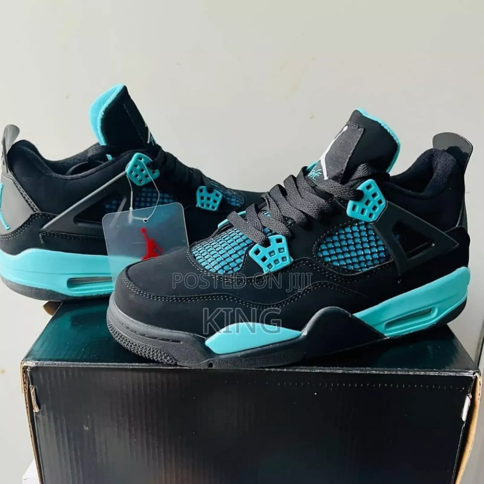Iconic Jordan 4 Tiffany Blue Thunder