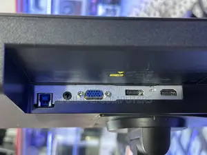Monitor Ips 22 Inch Lenovo Vga Hdmi Dp Div Display 2023