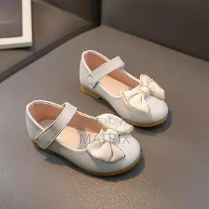 Queen Walk Girls Shoes Very Light