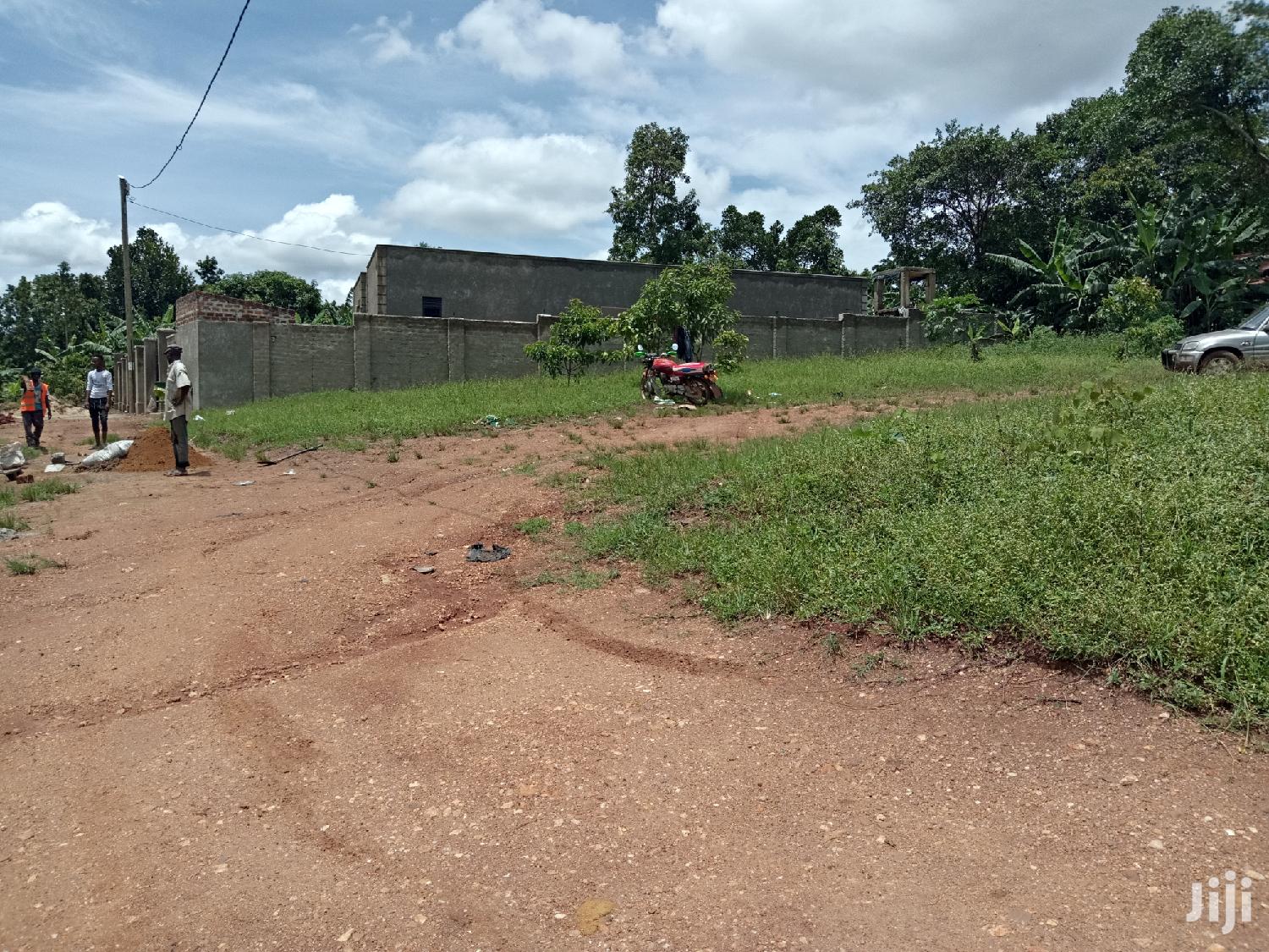 Kira Stunning Plot Near Thevmainb Road on Sell