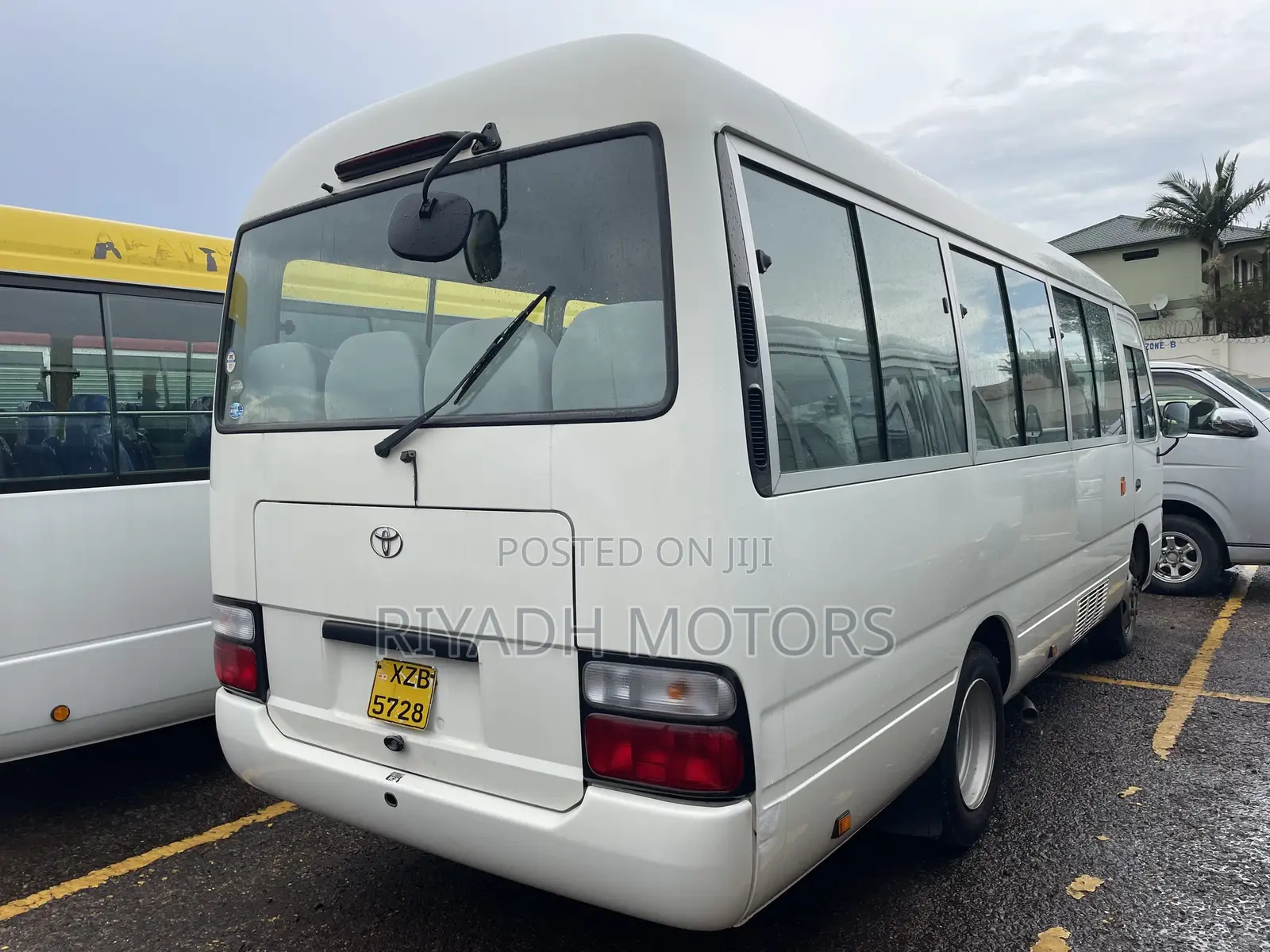 Toyota Coaster 2016 Silver
