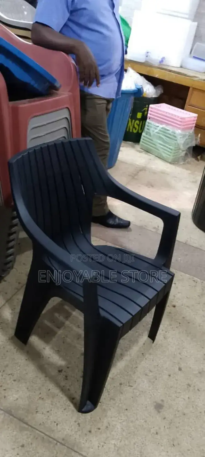 Plastic Chairs Plastic Chairs (Armed)