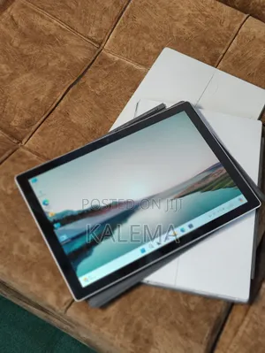 Laptop Microsoft Surface Pro (2017) 8GB Intel Core I5 SSD 128GB
