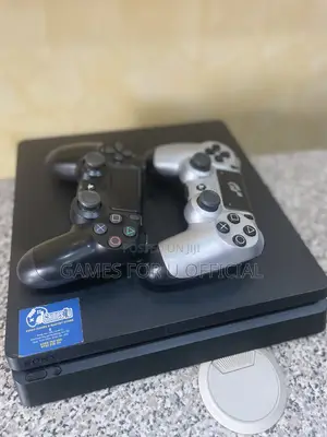 Ps4 Slim Chipped 2 Game Controllers ??$