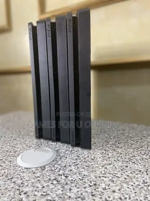 Ps4 Slim Chipped Consoles Uk Used ??$8