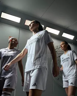 Classy Home Jersey Real Madrid 2024/25