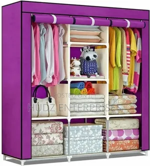 3columns Metallic Closet