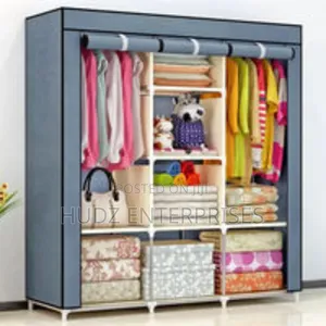 3 Columns Metallic Closet