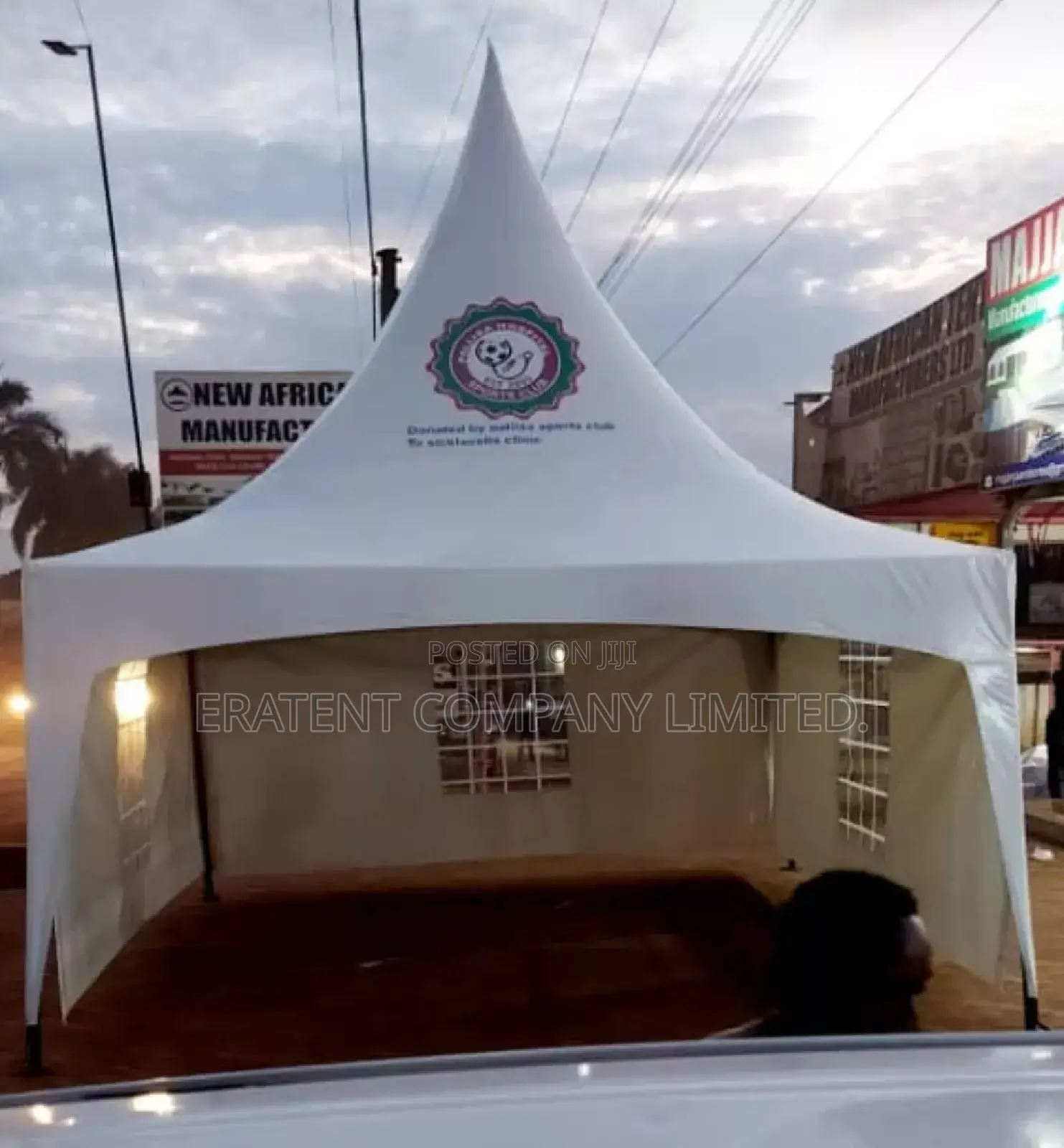 50 Seater Tent Covered With Three Side Flaps