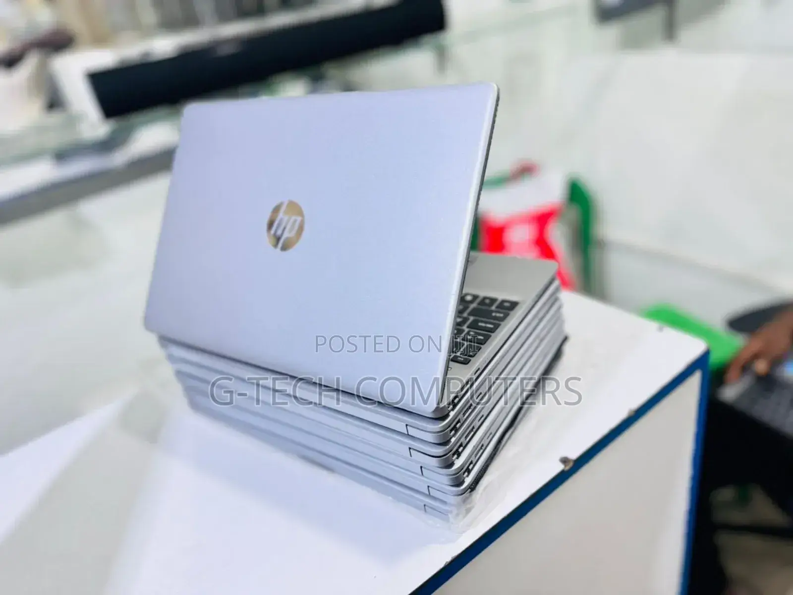 New Laptop HP 250 G8 8GB Intel Core I7 HDD 1T