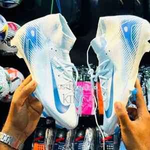 Loftus Nike Mercurial Vapor Soccer Cleats