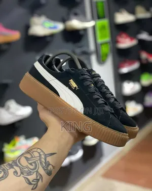 Elite PUMA Suede Platform Black Sneakers