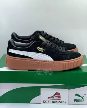 Luxy PUMA Suede Platform Black Sneakers