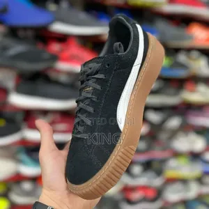 Actual PUMA Suede Platform Black Sneakers