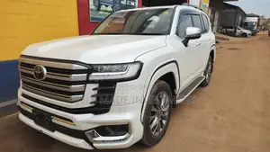 New Toyota Land Cruiser 2023 White