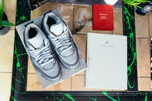 Iconic Air Jordan 4 Retro SE "Wet Cement''