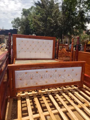 5*6 Well Designed Leather Beds