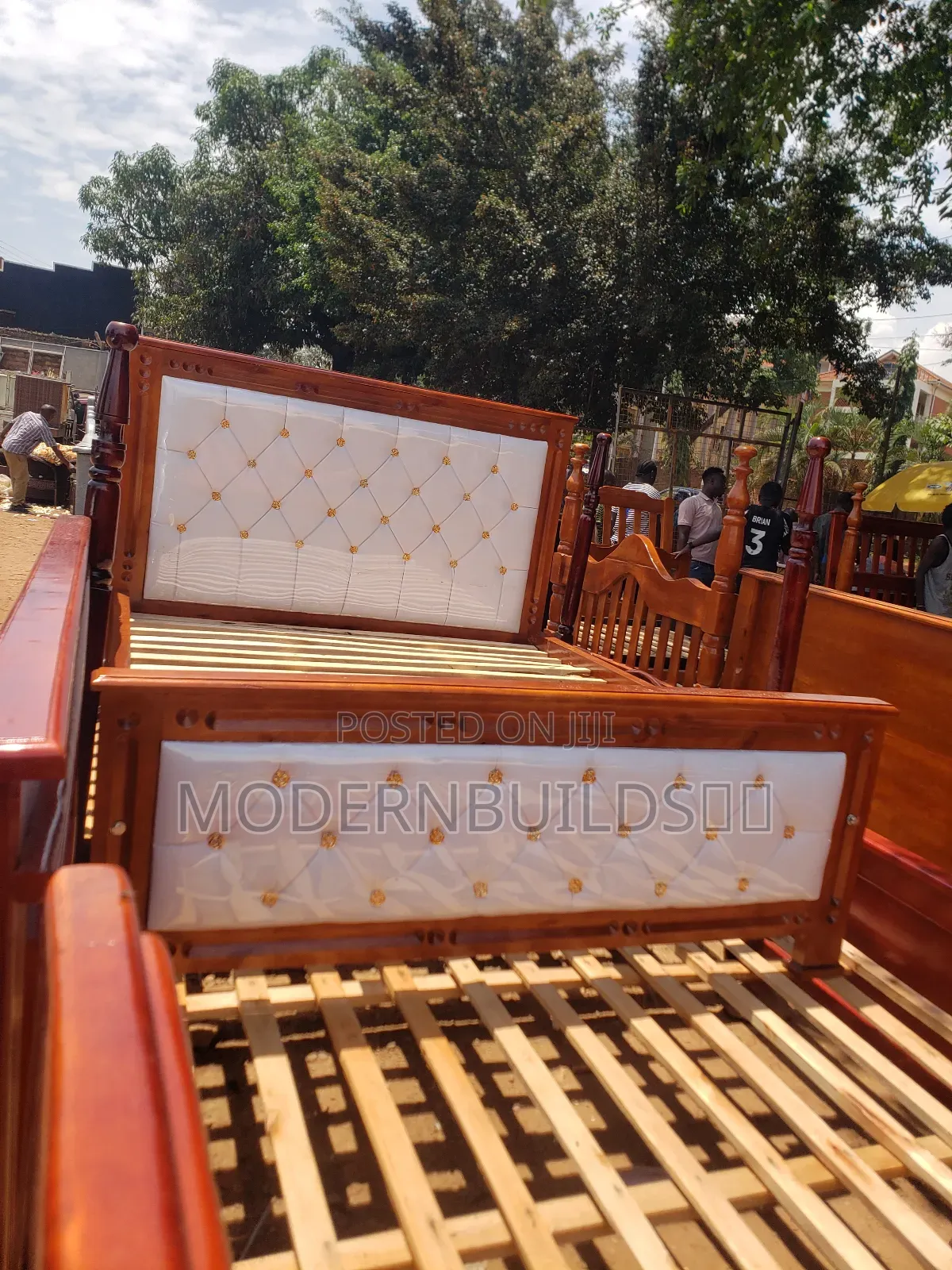 5*6 Well Designed Leather Beds